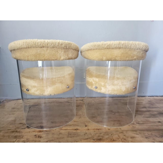1970s 1970s Lucite Barrel Chairs by Hill Mfg, Inspired by Kagan - Set of 2 For Sale - Image 5 of 8