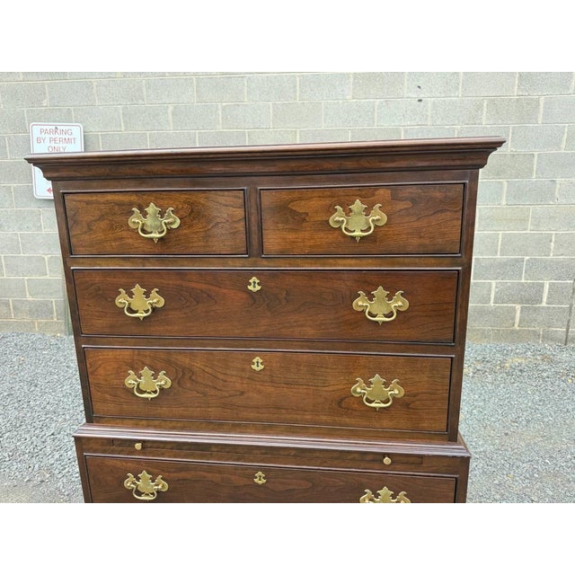 Late 20th Century Stickley Georgian Chippendale Style Solid Mahogany -Drawer Highboy Dresser For Sale In Washington DC - Image 6 of 17
