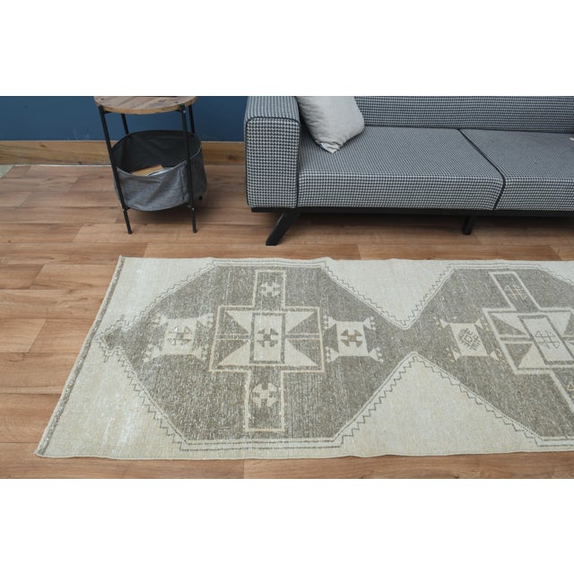 1970s 1970s Vintage Handmade Wool Cotton Beige Area Rug For Sale - Image 5 of 11