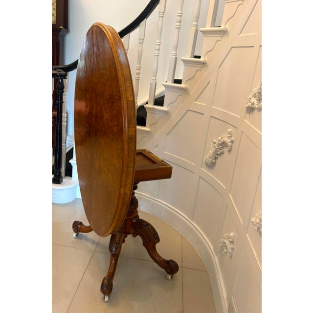 Antique Victorian Six-Seater Oval Tilt-Top Centre Dining Table in Burr Walnut, 1860 For Sale - Image 10 of 17