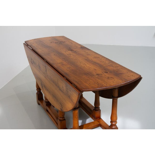 Brown Large Gateleg Dining Table in Oak For Sale - Image 8 of 18