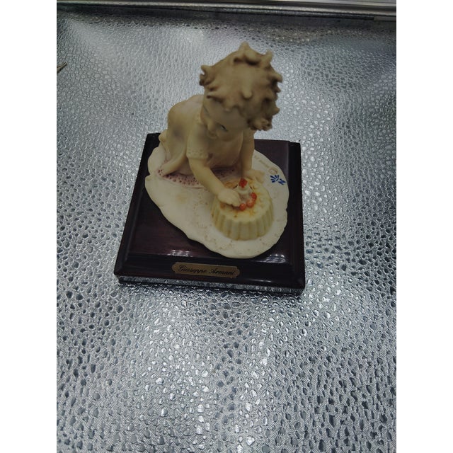 Giuseppe Armani Figurine 1973 For Sale - Image 4 of 6