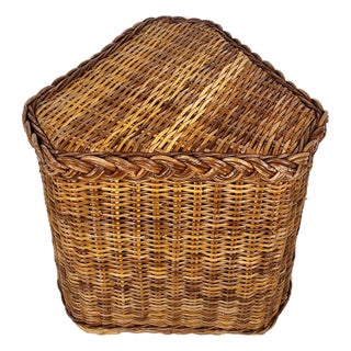 Vintage Wicker Rattan Triangle Side Table For Sale