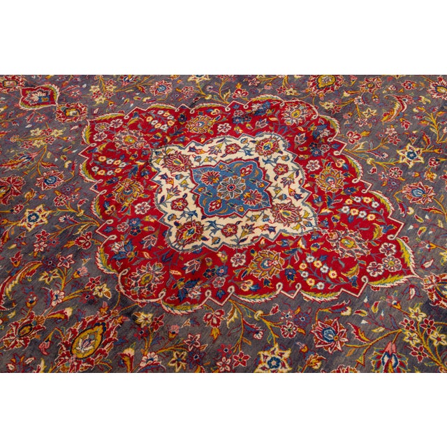 Vintage Kashan Medallion Wool Rug in Gray For Sale - Image 9 of 10