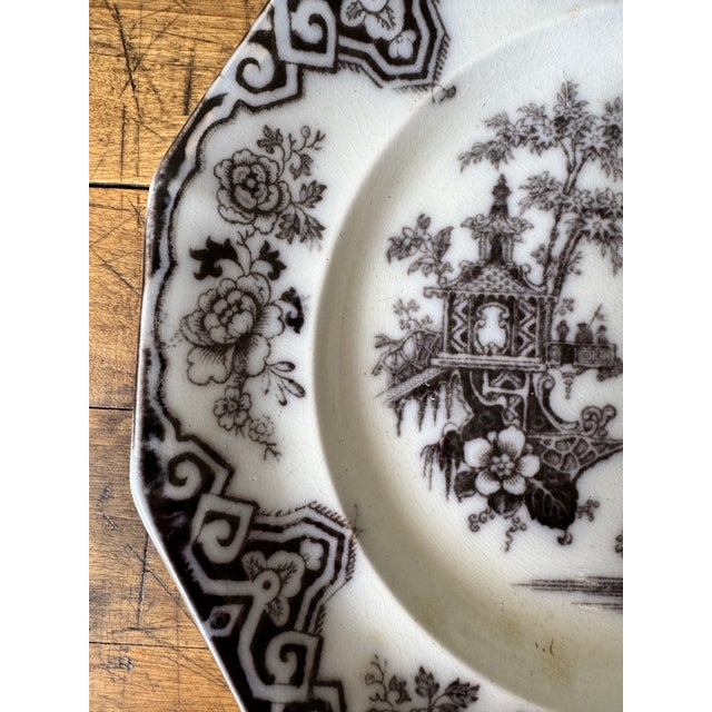Ceramic 1850s James Edwards Mulberry Transferware Dinner Plate For Sale - Image 7 of 7