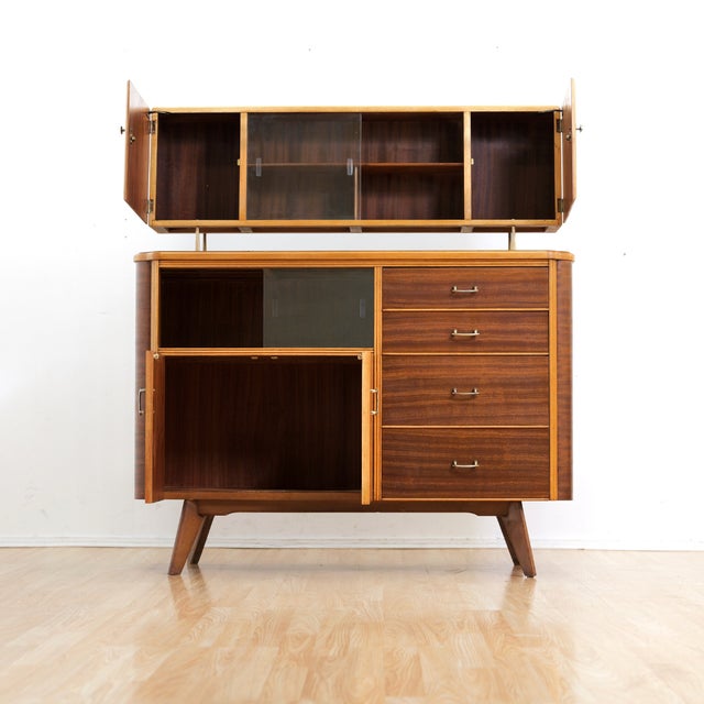 Mid Century Hutch Credenza by Homeworthy For Sale - Image 4 of 10