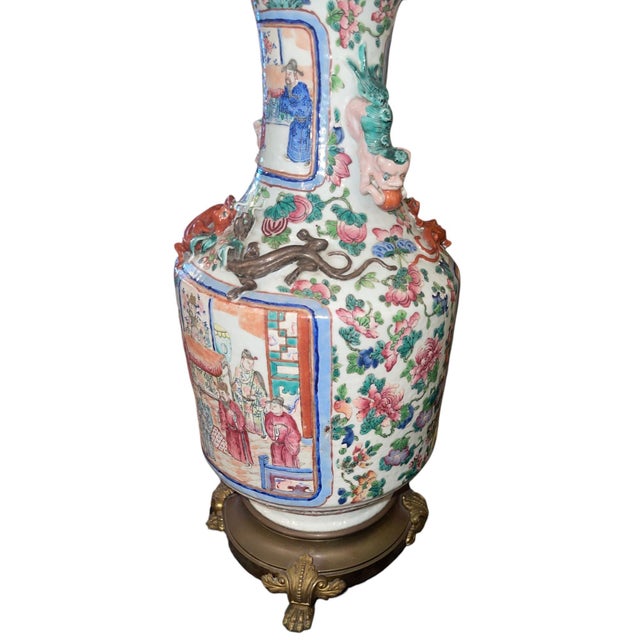 19th Century Chinese Famille Rose Porcelain & Bronze Table Lamp For Sale - Image 4 of 8