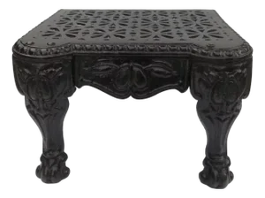 Cast Iron Footman with Pierced Top Cabriole Legs c 1880