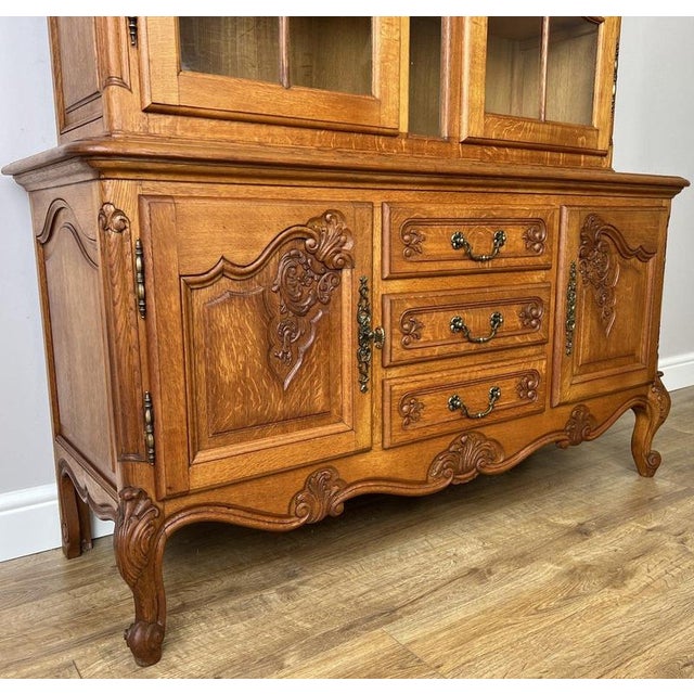 Wood French Louis XVI Display Cabinet in Oak For Sale - Image 7 of 15