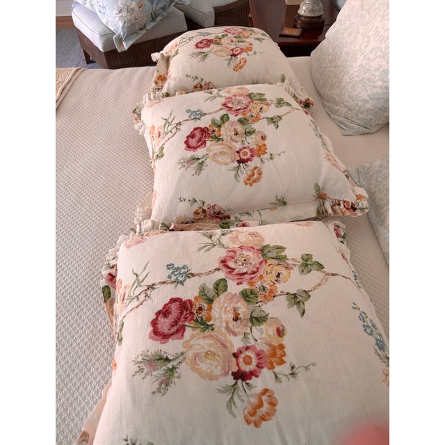 1990s 1990s Set of Three Lee Jofa Weston Floral Linen Pillows For Sale - Image 5 of 10