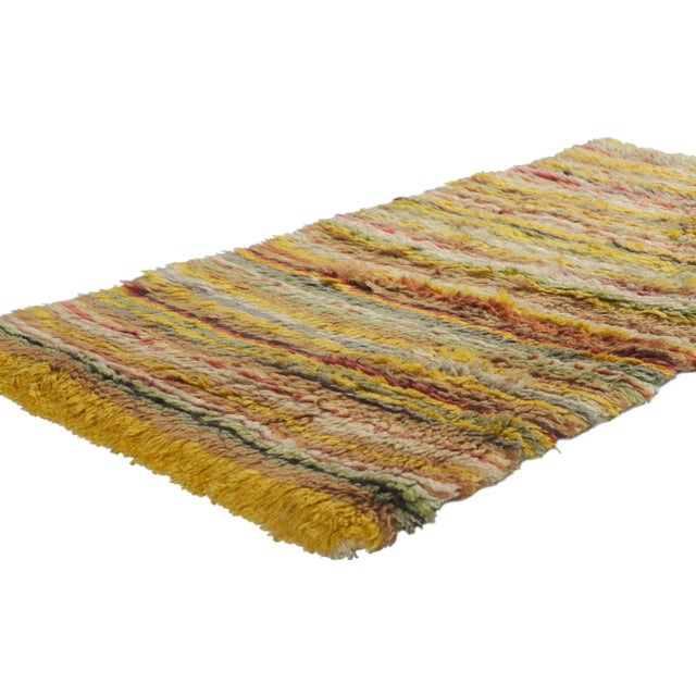 Vintage Swedish Rya Rug with Scandinavian Modern Style 02'07 x 04'09. Full of tiny details and a bold expressive design...