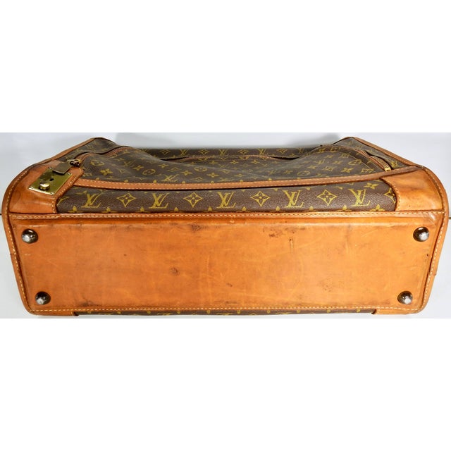 1970s Vintage Louis Vuitton Soft Case Overnight Luggage For Sale - Image 5 of 11
