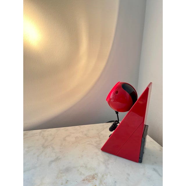Vintage Space Age Red Magnetic Table Lamp from Brilliant Leuchten AG, Germany, 1980s For Sale - Image 6 of 12