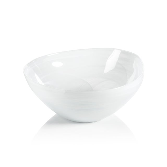 Add some simple elegance to your table with these White Alabaster Glass Bowls. These gorgeous glass bowls are just right...