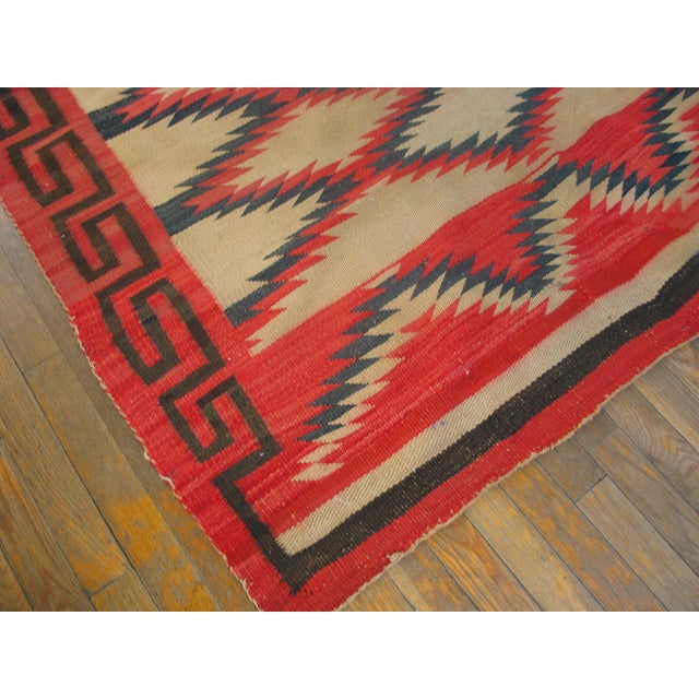 Early 20th Century 1930s Ivory Red Geoemtric Tribal American Navajo Rug 4'5" X 6'2" Flatweave Wool Carpet For Sale - Image 5 of 6