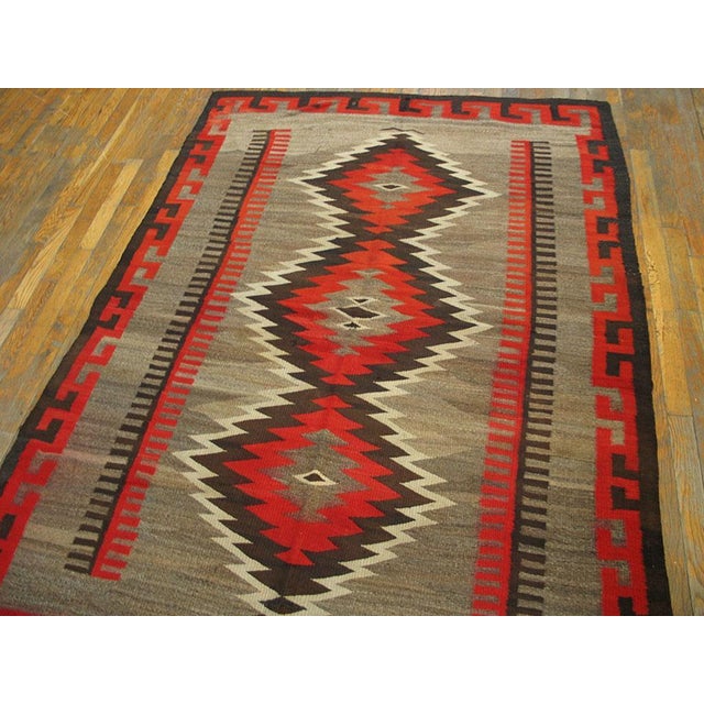 Tribal 1930s Gray Geometric Tribal Antique American Navajo Rug 4'10" X 7'0" Flatweave Wool Carpet For Sale - Image 3 of 6