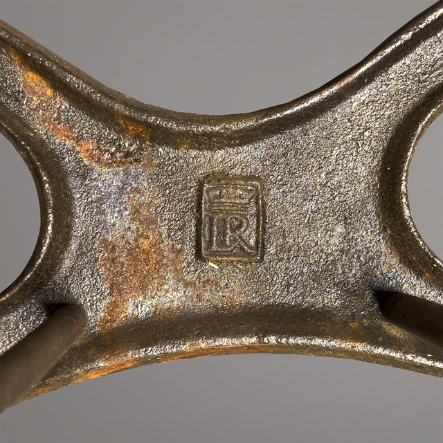 Cast Iron Garden Chairs after Karl Friedrich Schinkel from Lauchhammer Foundry, 20th Century, Set of 2 For Sale - Image 9 of 10