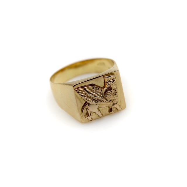 Modern 1980s Vintage 18k Gold Lamassu Men’s Signet Ring, Size 12.75 For Sale - Image 3 of 10