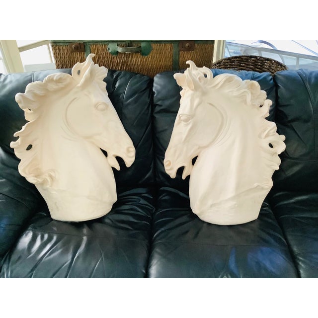 Figurative Large 20th Century Plaster Neoclassical Horse’s Sculpture in the Style of Ralph Lauren - Set of 2 For Sale - Image 3 of 9