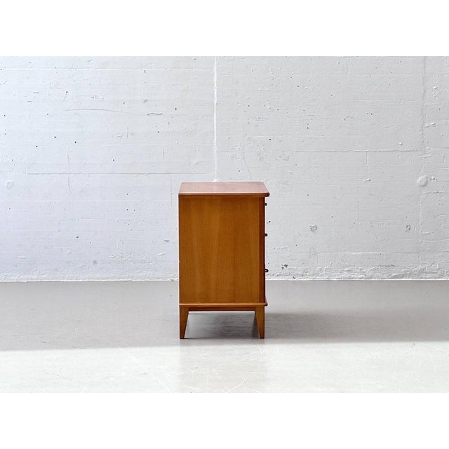 Mid-Century Modern Nightstands in Cherry Wood, 1960s, Set of 2 For Sale - Image 9 of 16