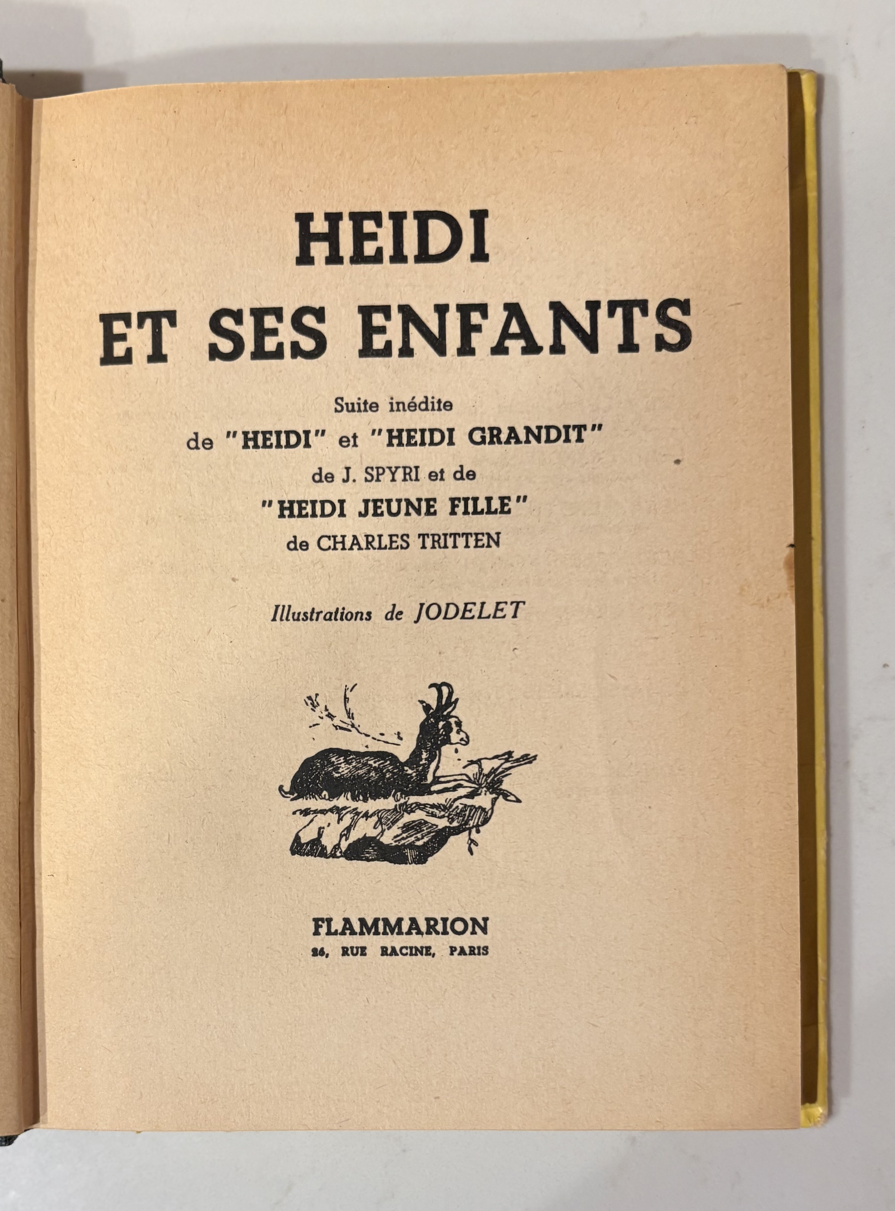 1950's French Language Edition of Johanna Spyri's Classic Heidi