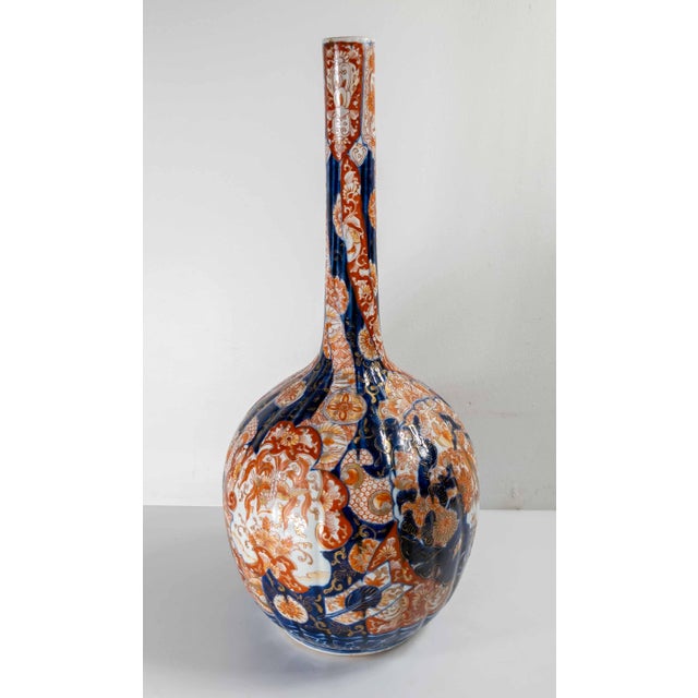 19th Century Japanese Blue and Red Imari Bottle Vase For Sale - Image 4 of 15