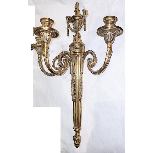Rare Vaughan attributed lost-wax cast Louis XVI-Neoclassical wall sconce, the finest of detail, 24k gold plated bell-...