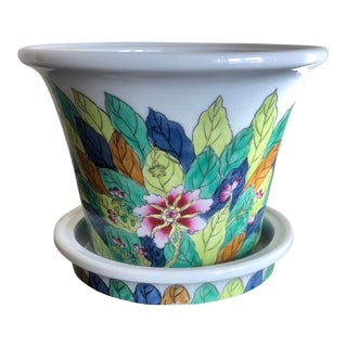Chinoiserie Porcelain Tobacco Leaf Planter For Sale