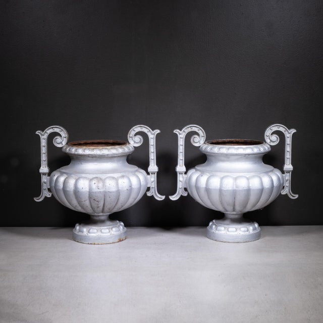 19th Century Pair of 19th Century Cast Iron Urns, France, 1800s For Sale - Image 5 of 8
