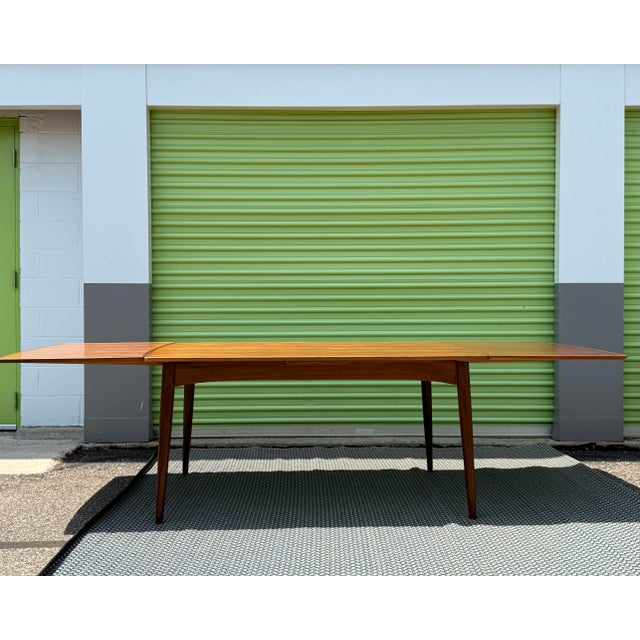 Danish Modern Teak Extension Dining Table by Gudme Møbelfabrik, c.1970s For Sale In New York - Image 6 of 9