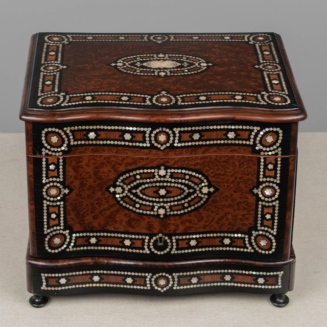 Tahan Paris 19th Century French Marquetry Tantalus Cordial Decanter Set - Set of 11 For Sale - Image 4 of 18