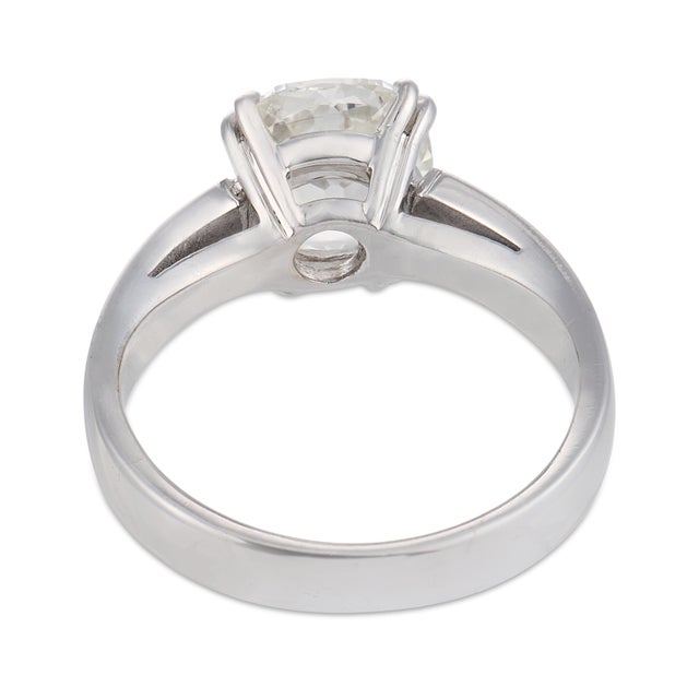 Vintage Gia 1.52 Carat Diamond 18k White Gold Solitare Engagement Ring, Size 4 For Sale In Los Angeles - Image 6 of 6