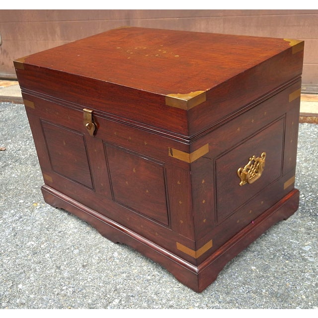 Wood Mid 20th Century Federal Style Brass Inlaid Rosewood Chest For Sale - Image 7 of 12