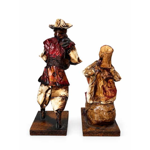 Late 20th Century Mexican Folk Art Papier-Mâché Market Figures With Basket and Jug — Pair For Sale - Image 4 of 7