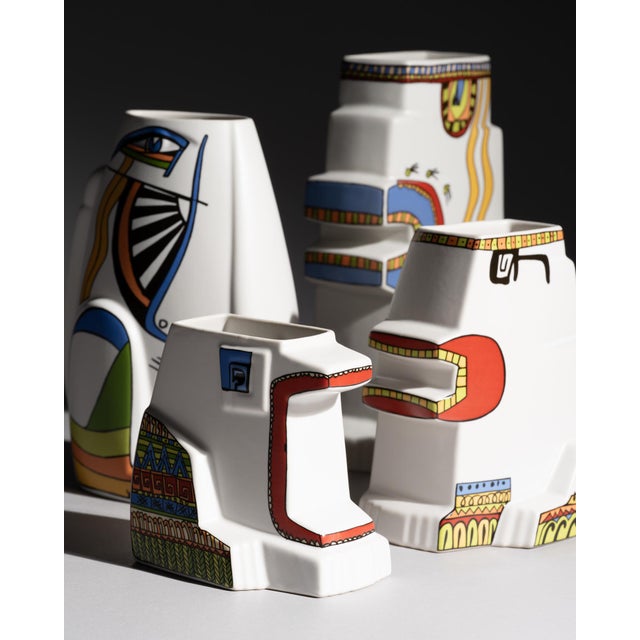 Postmodern Leones Porcelain Vase Set by Javier Mariscal for Rosenthal, 1990s, Set of 4 For Sale - Image 3 of 18