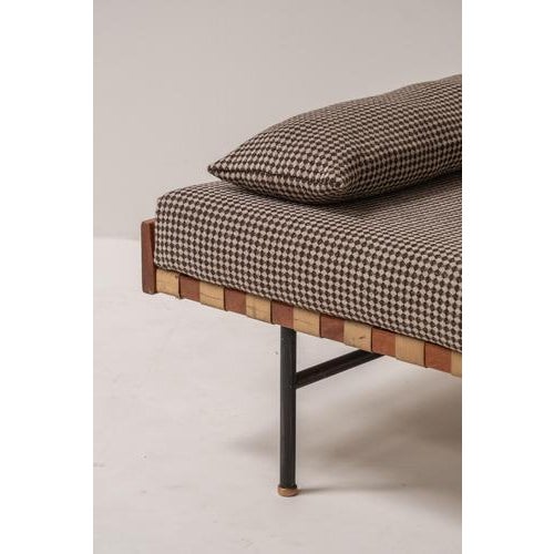 1970s Daybed attributed to Edoardo Gellner, Italy, 1970s For Sale - Image 5 of 16