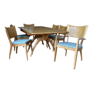1960s Heywood-Wakefield Mid-Century Wishbone Expandable Dining Table With Six Stingray Chairs