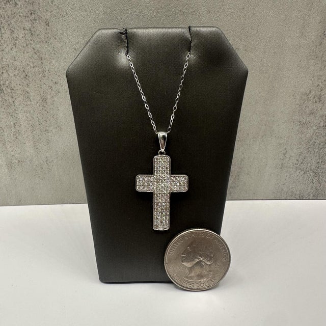 Pavé Natural Diamond Cross Necklace in 14kt White Gold – 1.03ctw, 18in, New For Sale - Image 4 of 5