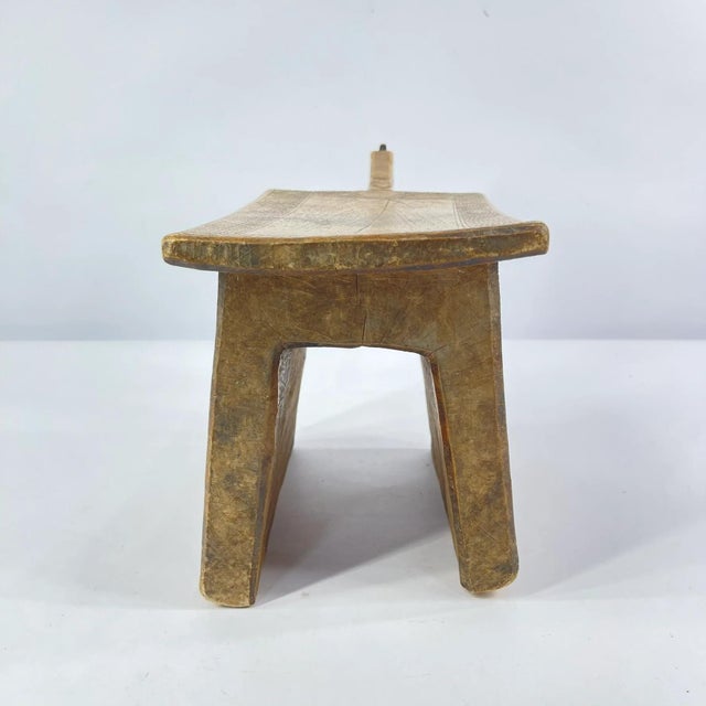 Early 20th Century Early 20th Century Mossi Stool Burkina Faso MATTER COLLECTION For Sale - Image 5 of 10