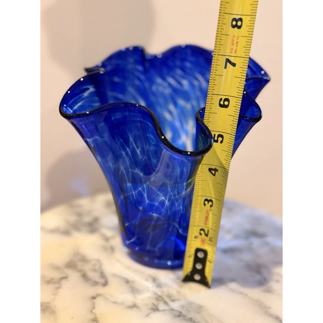 Mid-Century Modern Vintage MCM Murano Style Cobalt Blue Swirl Pattern Ruffled Rim Art Glass Vase For Sale - Image 3 of 6
