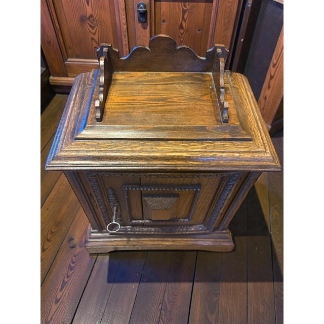Wood Georgian Miniature Oak Cabinet - Apprentice / Master's Sample England, C. 1765-1795 For Sale - Image 7 of 9