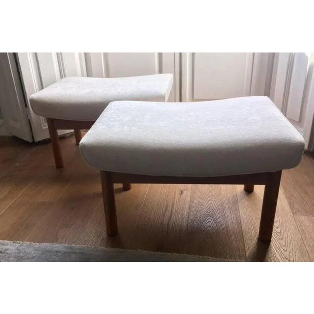 Set of Oak Stools by Ejner Larsen and Aksel Bender Madsen for Willy Beck, 1961 For Sale - Image 6 of 10