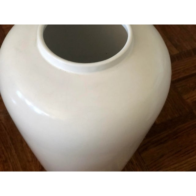 Contemporary 80's White Tall Floor Vase/Vessel For Sale - Image 3 of 7
