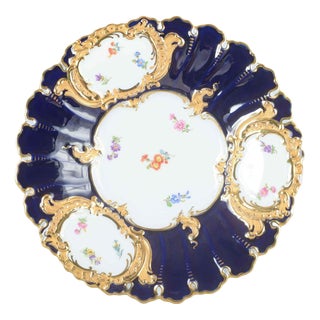 Vintage Porcelain Dish with Scalloped Edges from Meissen, 1920s For Sale