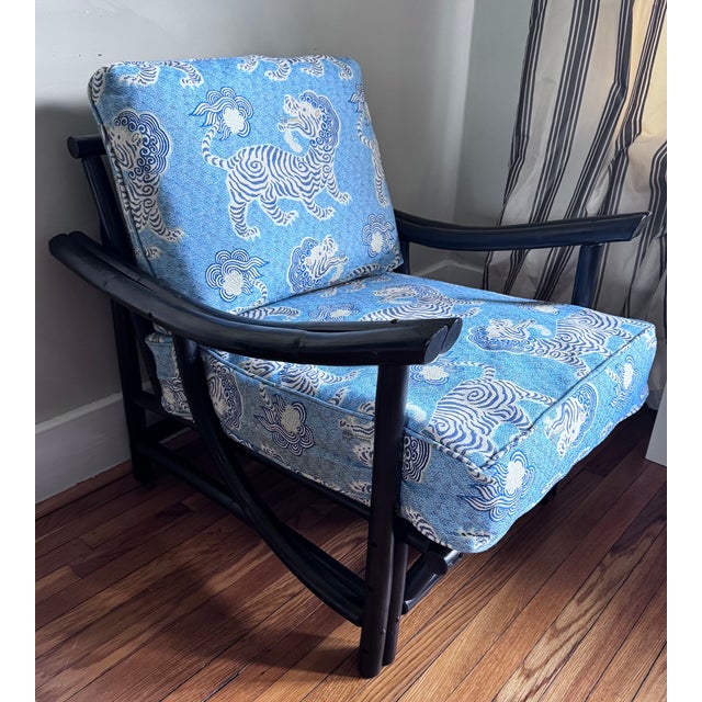 Mid 20th Century Black Rattan Bamboo Lounge Chair in the Manner of Ficks Reed For Sale - Image 10 of 16