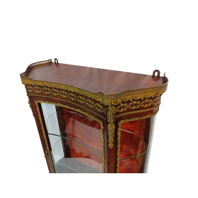 Antique Neo-Classical Louis XVI French Hanging Small Display Cabinet in Mahogany and Bronze, 1910s For Sale - Image 6 of 15