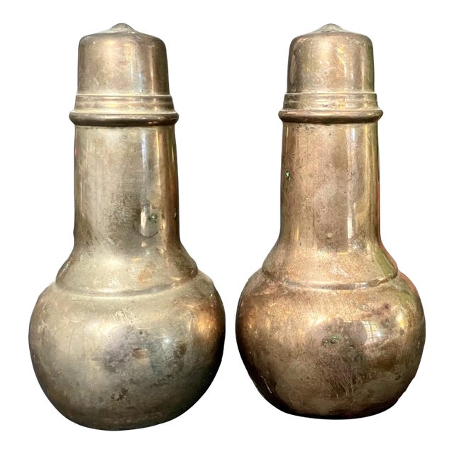 Vintage Mid Century Modern Silver Plated Salt & Pepper Shakers International Silver - Set of 2 For Sale