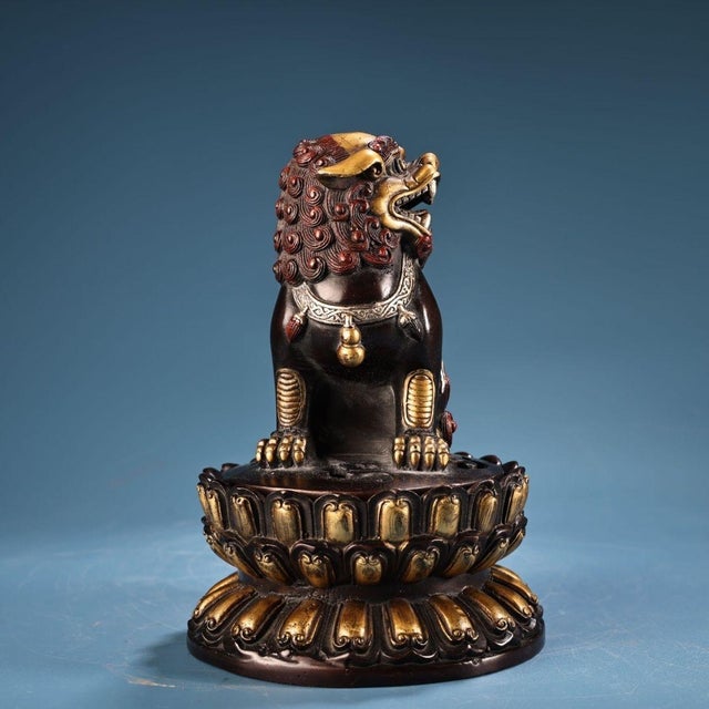 Vintage Chinese Guardian Lion Censer With Silver and Gold Patina For Sale - Image 9 of 9