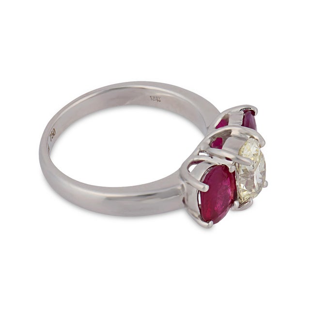 Vintage 3.10 Carat Diamond and Ruby 18k White Gold Three Stone Ring, Size 6.25 For Sale - Image 4 of 6