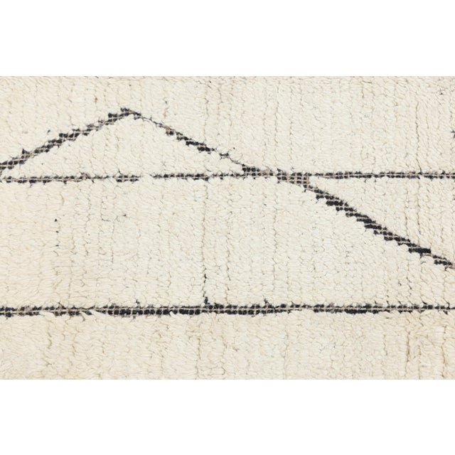 Hand-Knotted Modern Beni Ourain Style Geometric Wool Area Rug in Ivory 10x14 For Sale - Image 4 of 10